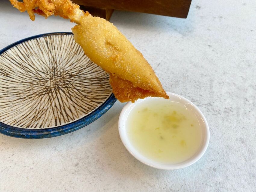 [台南中西區] 台南必吃日式串炸！福吉串炸 ｜超肥美的廣島牡蠣竟然只要40元？！必沾店家特製三種沾醬｜內附菜單