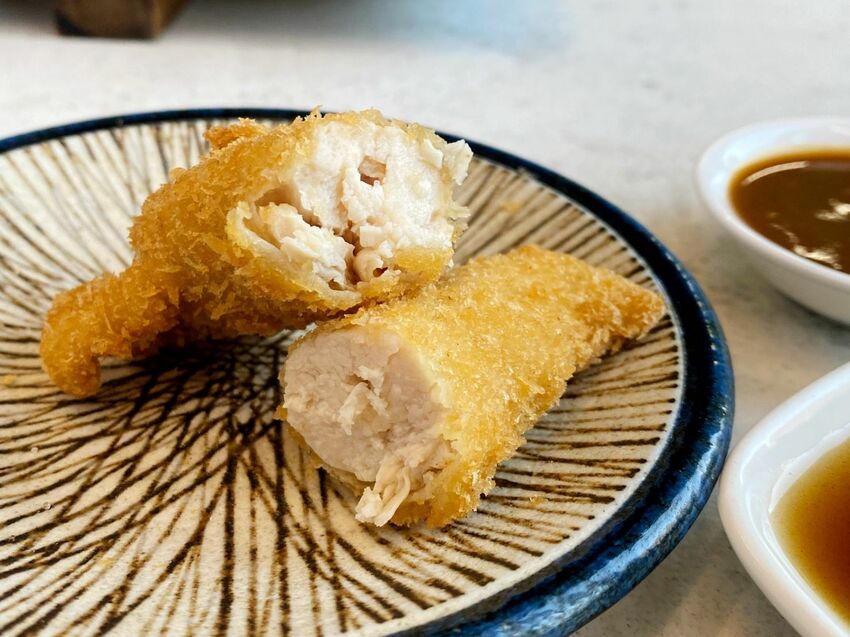 [台南中西區] 台南必吃日式串炸！福吉串炸 ｜超肥美的廣島牡蠣竟然只要40元？！必沾店家特製三種沾醬｜內附菜單