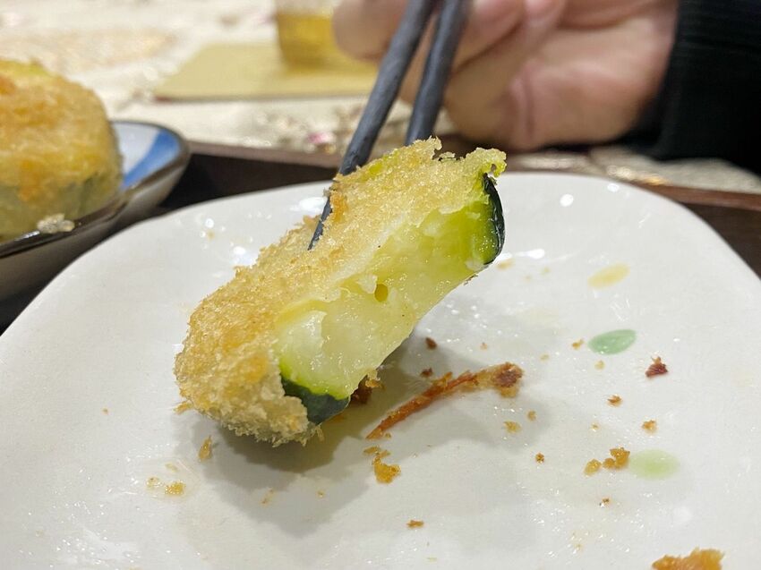 [台南中西區] 台南必吃日式串炸！福吉串炸 ｜超肥美的廣島牡蠣竟然只要40元？！必沾店家特製三種沾醬｜內附菜單