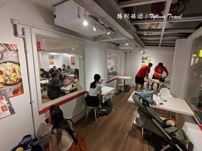 台北麻辣鍋「元心燃麻辣堂」超大份鍋底，麻辣滷肉飯搭配厚奶茶超解辣。