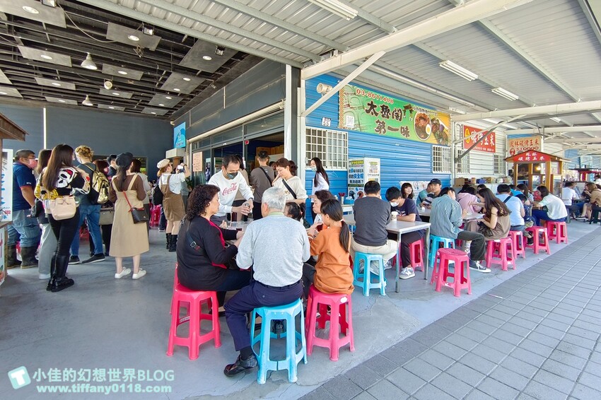 花蓮縣花蓮市[花蓮美食]玉里橋頭臭豆腐花蓮店/自製豆腐+3段高溫油炸/獨家配料+外酥內嫩/花蓮必吃排隊名店