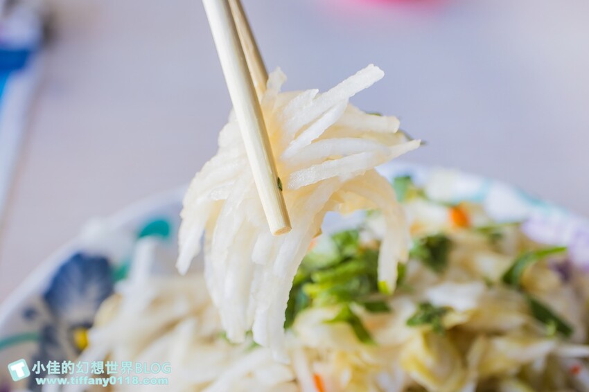 花蓮縣花蓮市[花蓮美食]玉里橋頭臭豆腐花蓮店/自製豆腐+3段高溫油炸/獨家配料+外酥內嫩/花蓮必吃排隊名店