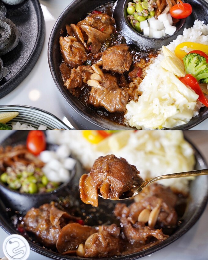 【Vu Cafe•烏色咖啡】黑色系料理,給你全新的感官味覺新體驗!烏色炸雞翅、烏色鬆餅、烏色鳳梨酥,更還有黑色系義大利麵!平日不限時且提供免費wifi,還是間寵物友善餐廳! - 阿華田的美食日記