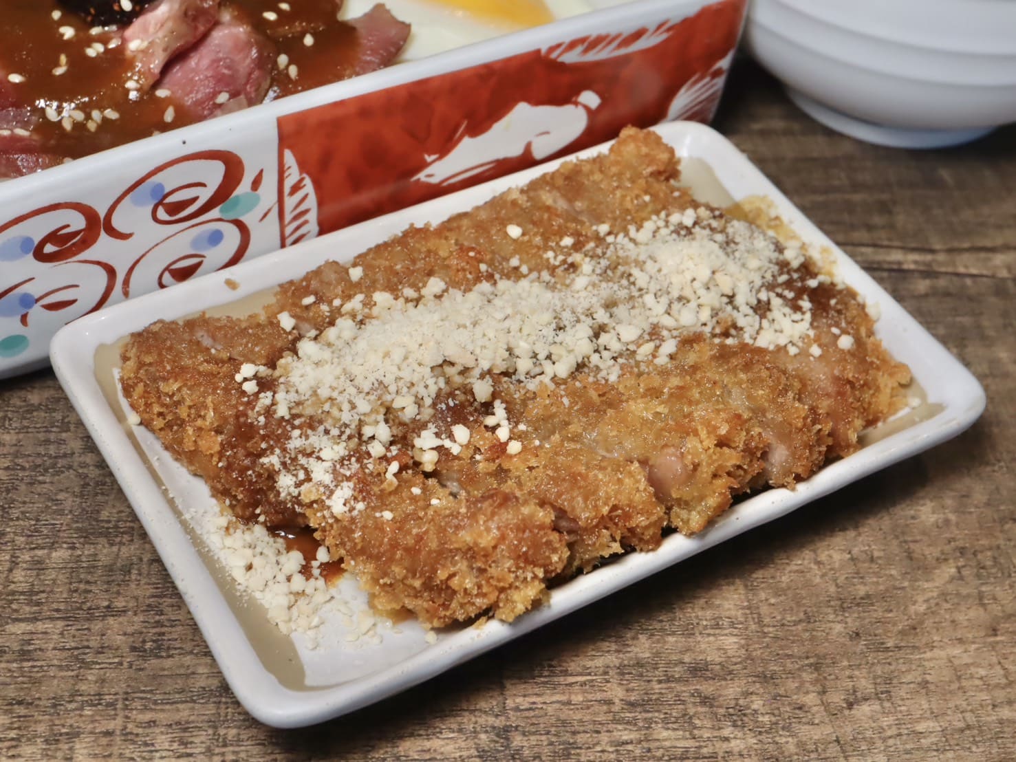 温咖哩｜台北咖哩控朝聖名店！現炒熟成創意咖哩太狂，肉量爆炸超有飽足感。連平日都排隊 – 艾瑞絲的吃貨日常