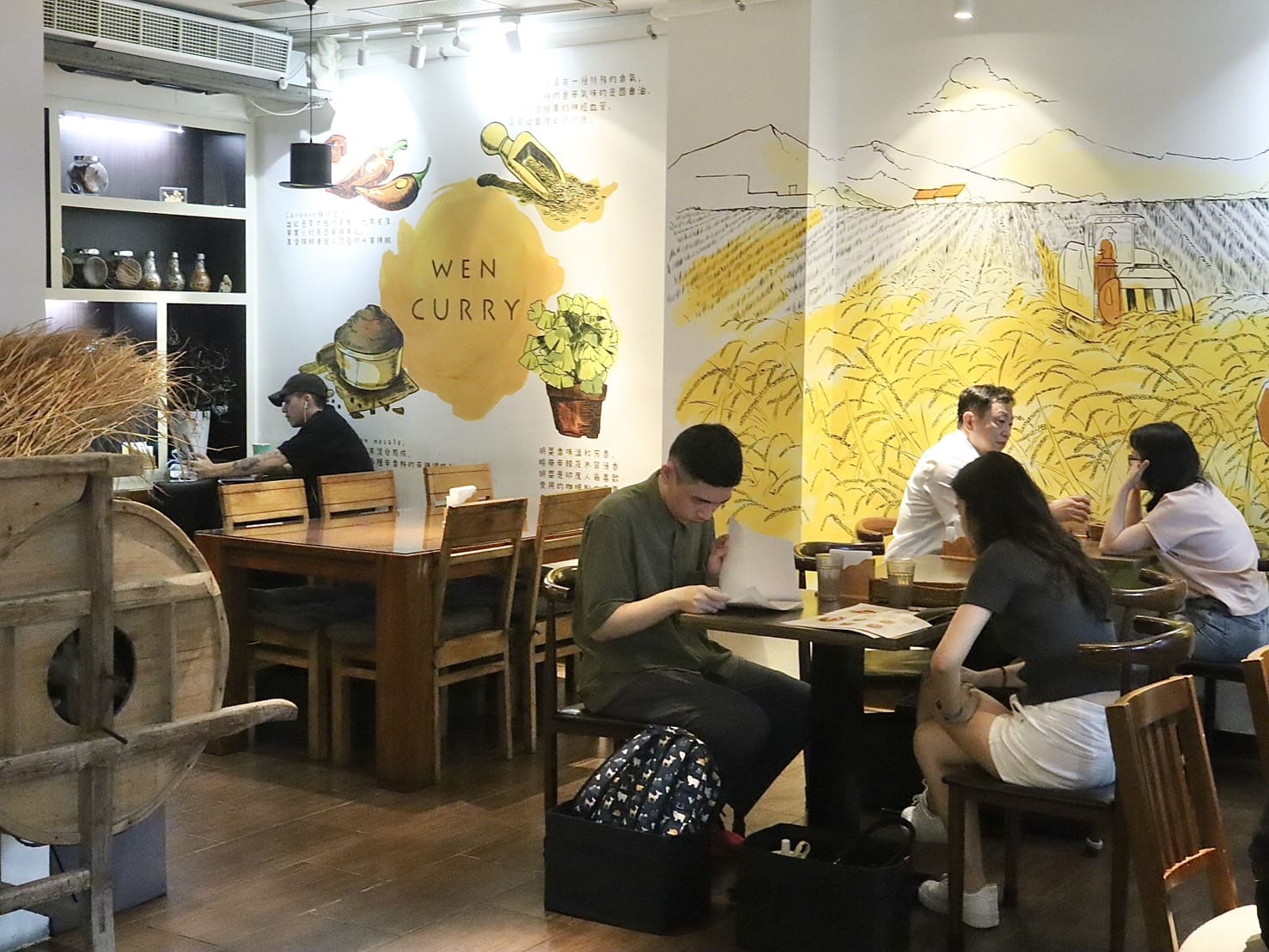 温咖哩｜台北咖哩控朝聖名店！現炒熟成創意咖哩太狂，肉量爆炸超有飽足感。連平日都排隊 – 艾瑞絲的吃貨日常