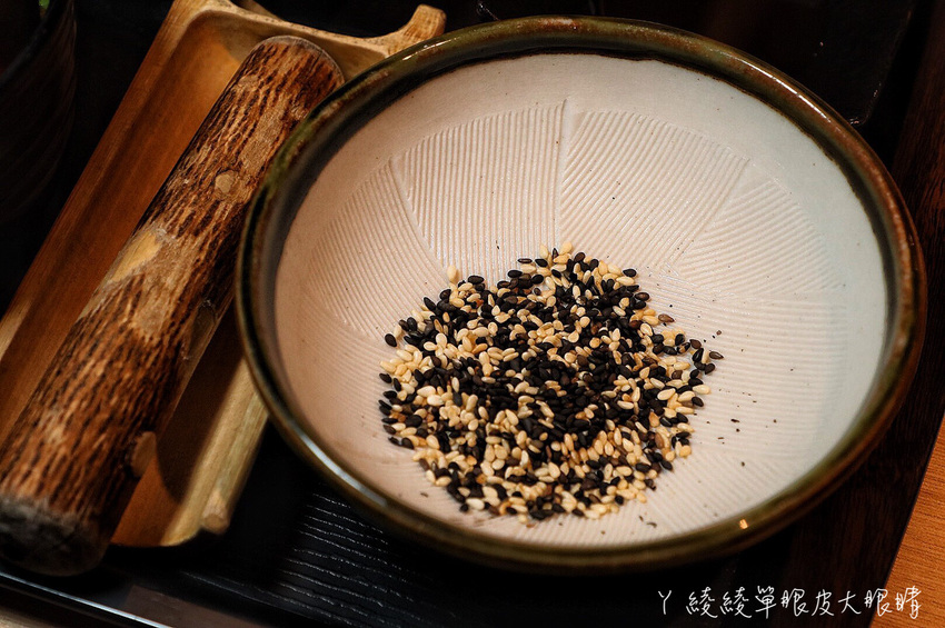 新竹火車站附近美食推薦勝博殿！主打厚實日式炸豬排定食，期間限定肥美多汁的廣島牡蠣 - ㄚ綾綾單眼皮大眼睛