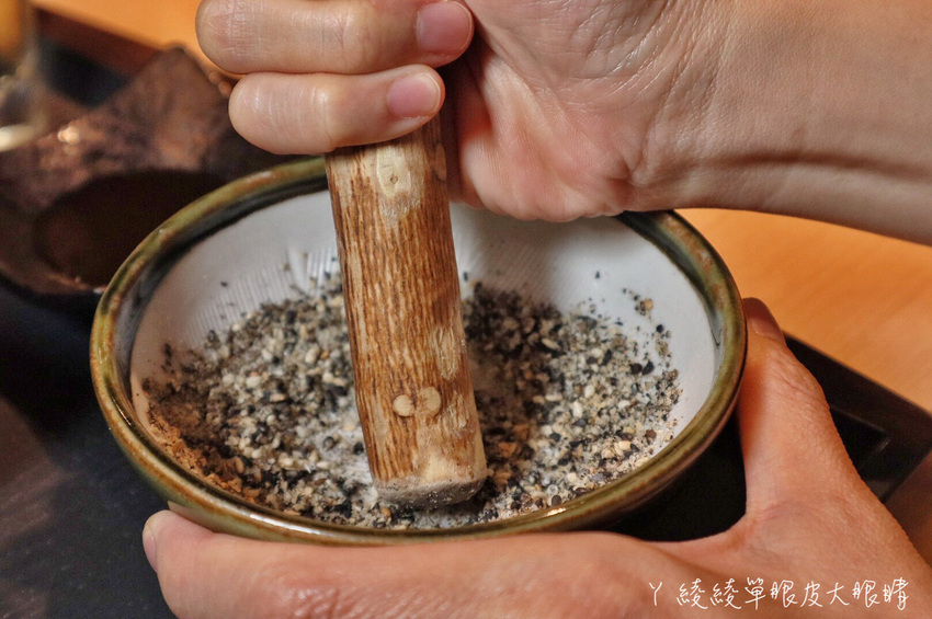 新竹火車站附近美食推薦勝博殿！主打厚實日式炸豬排定食，期間限定肥美多汁的廣島牡蠣 - ㄚ綾綾單眼皮大眼睛