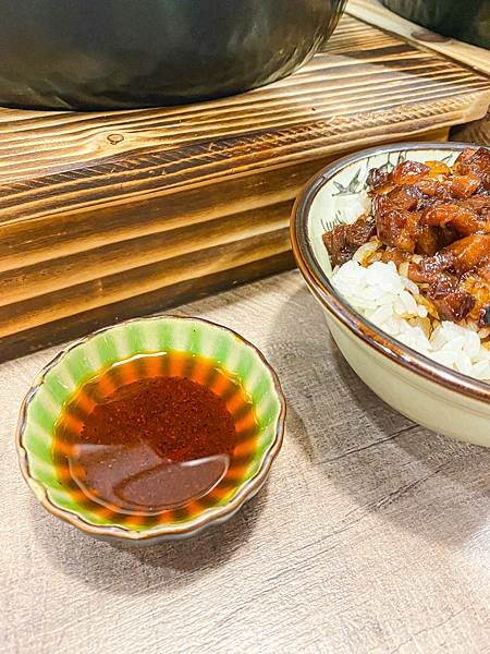 (台北芝山站)四爺麻辣鍋 天母SOGO美食 芝山美食火鍋麻辣鍋推薦 網美風小火鍋 麻辣鍋牛奶鍋好吃cp值高