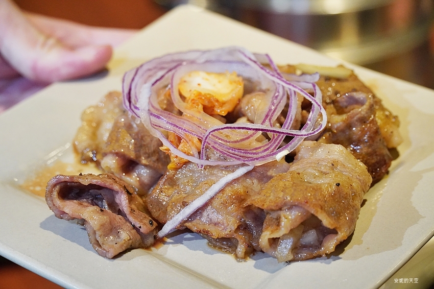 [蘆洲美食 甘釜京韓日燒肉料理]想吃創意燒肉來這裡 超狂料理給我滿滿驚喜 - 安妮的天空