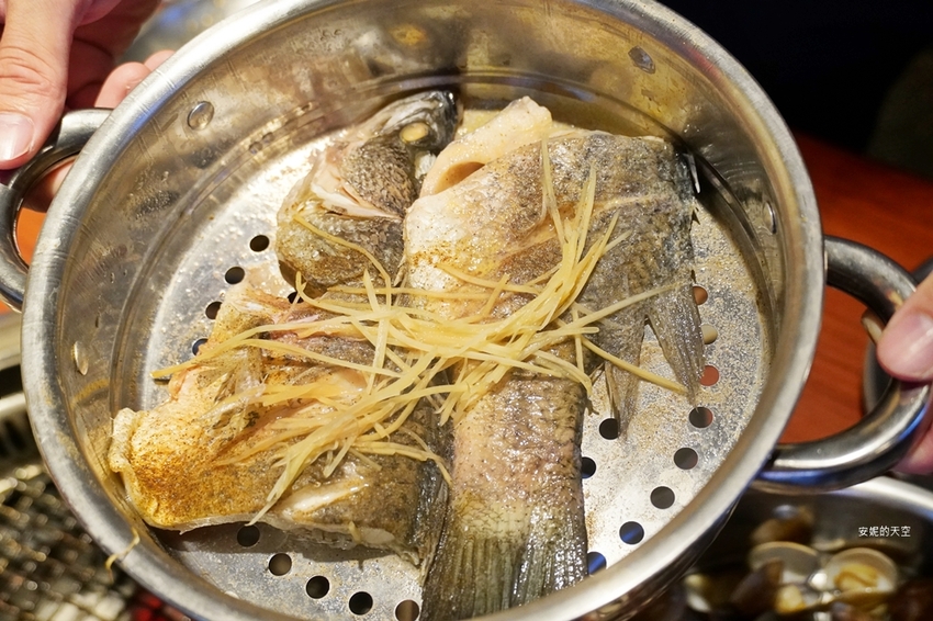 [蘆洲美食 甘釜京韓日燒肉料理]想吃創意燒肉來這裡 超狂料理給我滿滿驚喜 - 安妮的天空