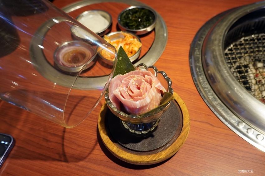[蘆洲美食 甘釜京韓日燒肉料理]想吃創意燒肉來這裡 超狂料理給我滿滿驚喜 - 安妮的天空