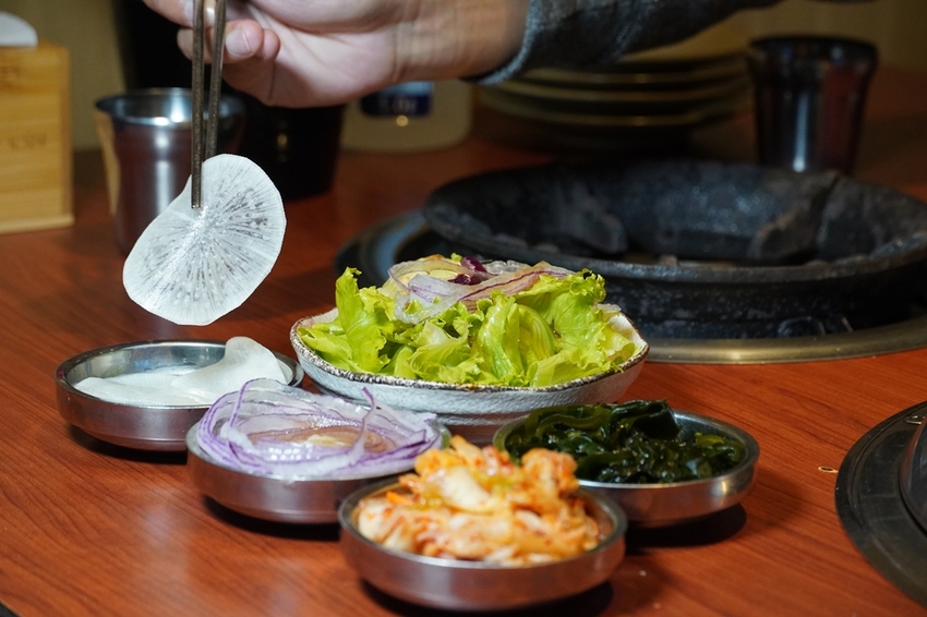 [蘆洲美食 甘釜京韓日燒肉料理]想吃創意燒肉來這裡 超狂料理給我滿滿驚喜 - 安妮的天空