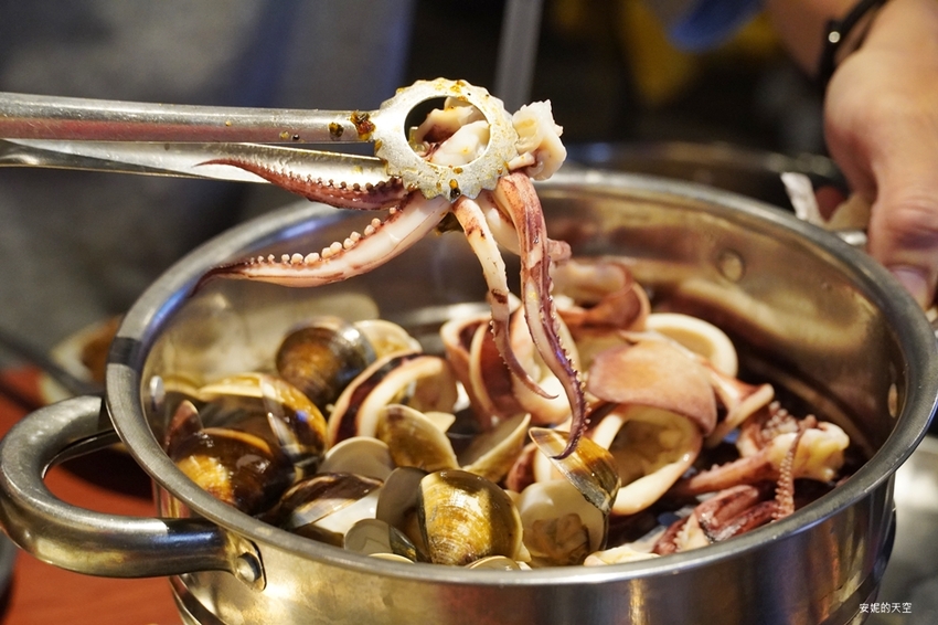 [蘆洲美食 甘釜京韓日燒肉料理]想吃創意燒肉來這裡 超狂料理給我滿滿驚喜 - 安妮的天空