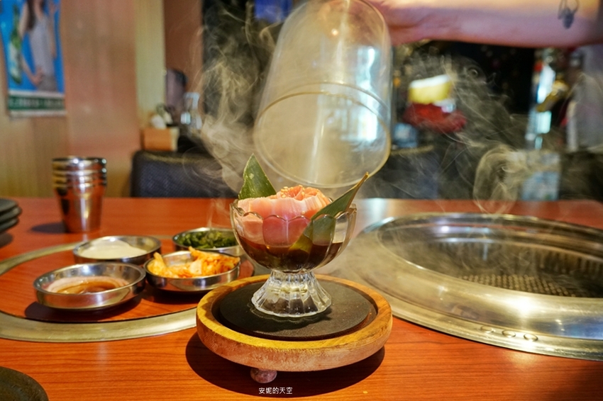 [蘆洲美食 甘釜京韓日燒肉料理]想吃創意燒肉來這裡 超狂料理給我滿滿驚喜 - 安妮的天空