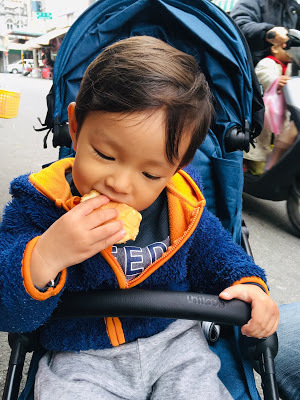 [台南美食] 新化老攤｜飄香一甲子的雞蛋糕（鴨蛋糕）、香蕉、車輪餅、茶葉蛋、鳥蛋，來新化老街必吃的古早味點心！