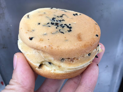 [台南美食] 新化老攤｜飄香一甲子的雞蛋糕（鴨蛋糕）、香蕉、車輪餅、茶葉蛋、鳥蛋，來新化老街必吃的古早味點心！