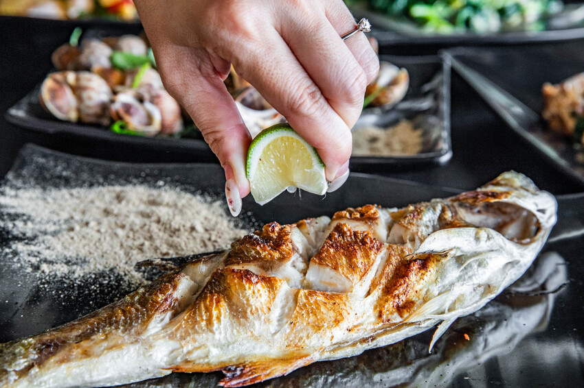 花蓮縣壽豐鄉屋銤海鮮｜一秒到泰國！海景配海鮮，無敵海景第一排海鮮餐廳