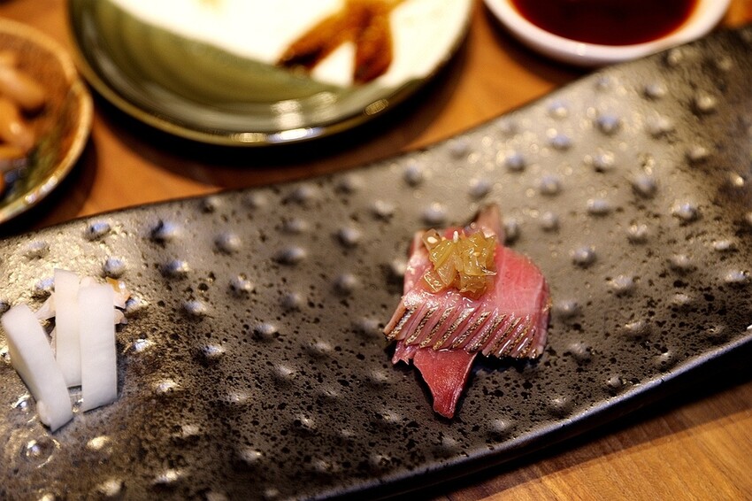 沒預約吃不到！隱身民宅的無菜單日料 Google分數高達4.9｜味市お料理-預約制無菜單日本料理(台中大雅美食推