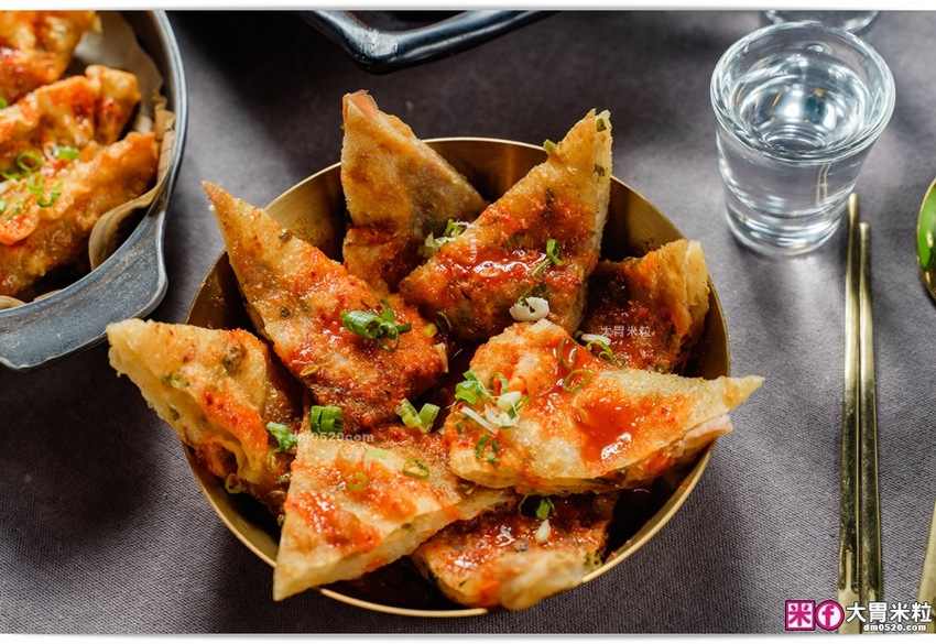 中壢人宵夜聚餐推薦~免出國感受韓劇酒館氣氛,BINGU BEER賓屋韓國小酒館,部隊鍋x韓式熱炒x韓國深水炸彈啤酒,中壢威尼斯影城美食推薦2021, @大胃米粒 DAVID & MILLY