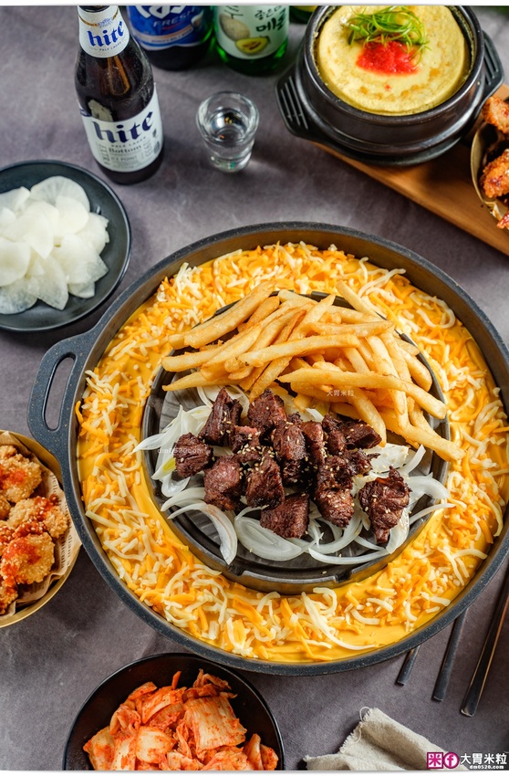 中壢人宵夜聚餐推薦~免出國感受韓劇酒館氣氛,BINGU BEER賓屋韓國小酒館,部隊鍋x韓式熱炒x韓國深水炸彈啤酒,中壢威尼斯影城美食推薦2021, @大胃米粒 DAVID & MILLY