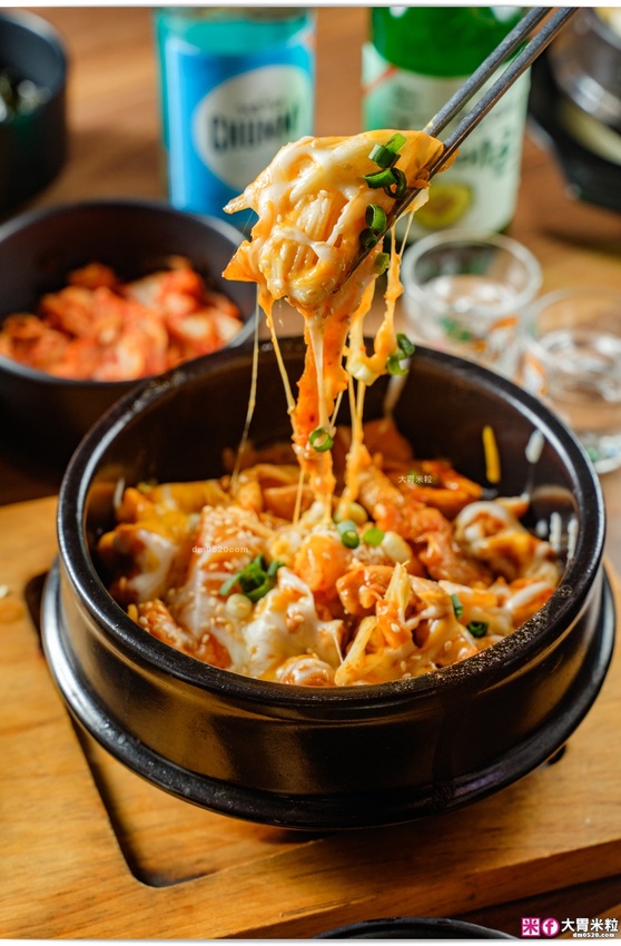 中壢人宵夜聚餐推薦~免出國感受韓劇酒館氣氛,BINGU BEER賓屋韓國小酒館,部隊鍋x韓式熱炒x韓國深水炸彈啤酒,中壢威尼斯影城美食推薦2021, @大胃米粒 DAVID & MILLY