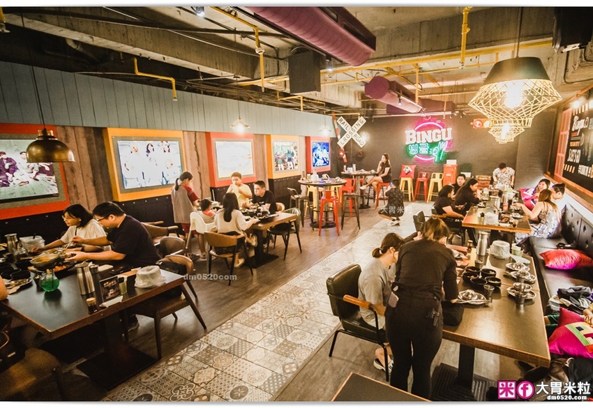 中壢人宵夜聚餐推薦~免出國感受韓劇酒館氣氛,BINGU BEER賓屋韓國小酒館,部隊鍋x韓式熱炒x韓國深水炸彈啤酒,中壢威尼斯影城美食推薦2021, @大胃米粒 DAVID & MILLY