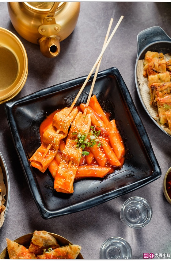 中壢人宵夜聚餐推薦~免出國感受韓劇酒館氣氛,BINGU BEER賓屋韓國小酒館,部隊鍋x韓式熱炒x韓國深水炸彈啤酒,中壢威尼斯影城美食推薦2021, @大胃米粒 DAVID & MILLY