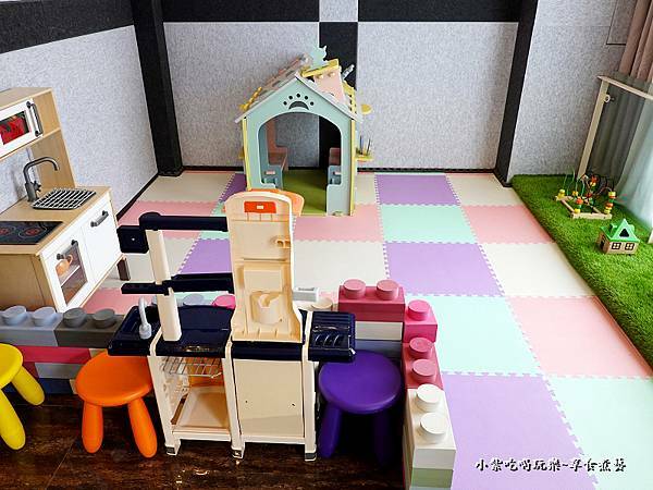 兒童遊戲區-西門町樂野食 (2).jpg