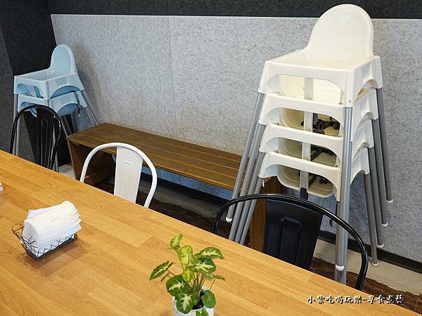 兒童餐椅-西門町樂野食.jpg