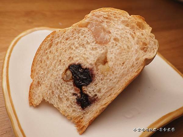 附餐-全麥藍莓歐包-西門町樂野食.jpg