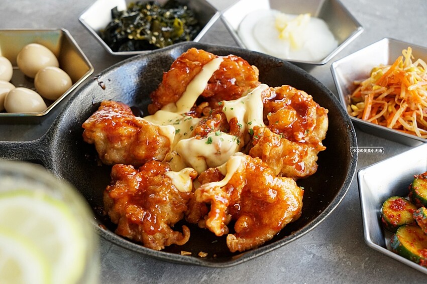 台中超人氣韓式料理｜韓食創意新滋味，單點、套餐任你選，提供六種小菜無限續點，還免服務費！！