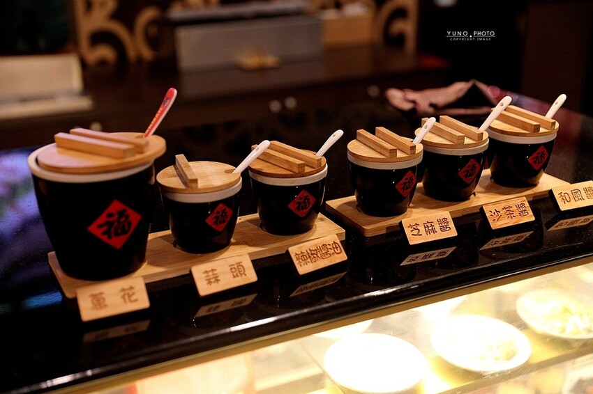 宮廷風川味御膳！一鴨四吃超銷魂 大口咬下邊吃邊滴汁｜LA時尚川菜-永康店(台南超人氣川菜館)