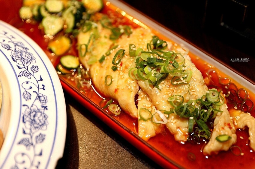 宮廷風川味御膳！一鴨四吃超銷魂 大口咬下邊吃邊滴汁｜LA時尚川菜-永康店(台南超人氣川菜館)