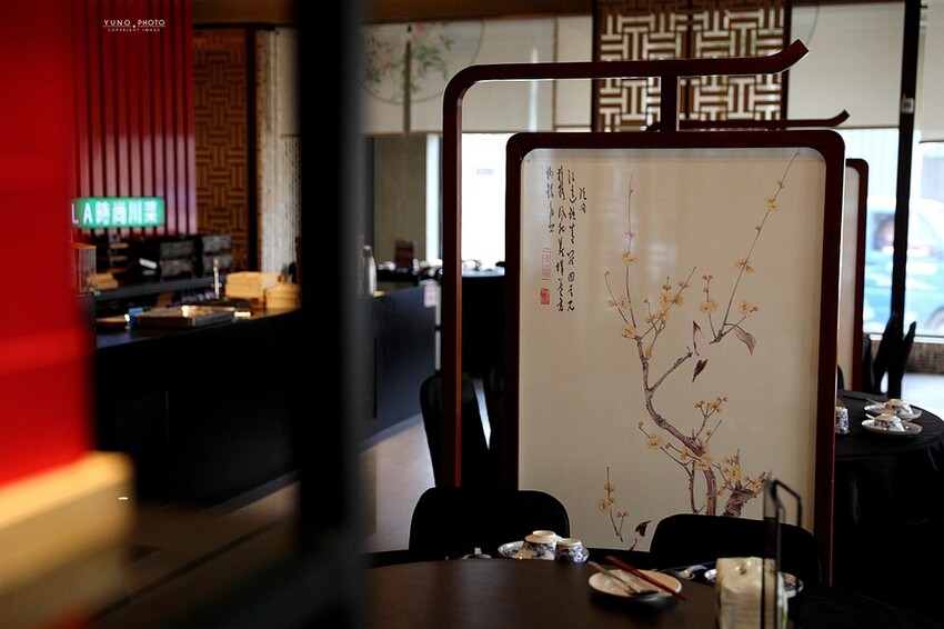 宮廷風川味御膳！一鴨四吃超銷魂 大口咬下邊吃邊滴汁｜LA時尚川菜-永康店(台南超人氣川菜館)