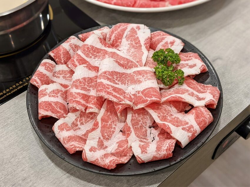 品湯白色麻辣鍋專賣