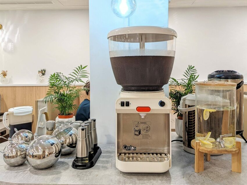 品湯白色麻辣鍋專賣