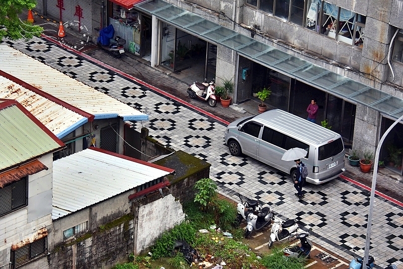 【花蓮市】：來成排骨麵，藍天麗池大飯店+七星潭