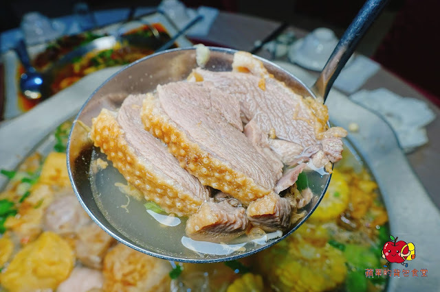 [合菜 台式料理] 新竹竹北 春耕餐廳 湯頭鮮甜料多芋鴨米粉鍋 辣香開胃川椒鮮魚 充滿酒香及中藥香的軟嫩油雞腿 新竹合菜