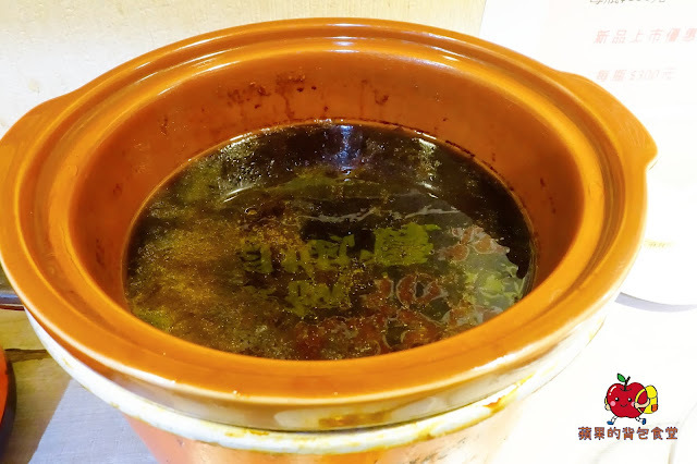 [合菜 台式料理] 新竹竹北 春耕餐廳 湯頭鮮甜料多芋鴨米粉鍋 辣香開胃川椒鮮魚 充滿酒香及中藥香的軟嫩油雞腿 新竹合菜