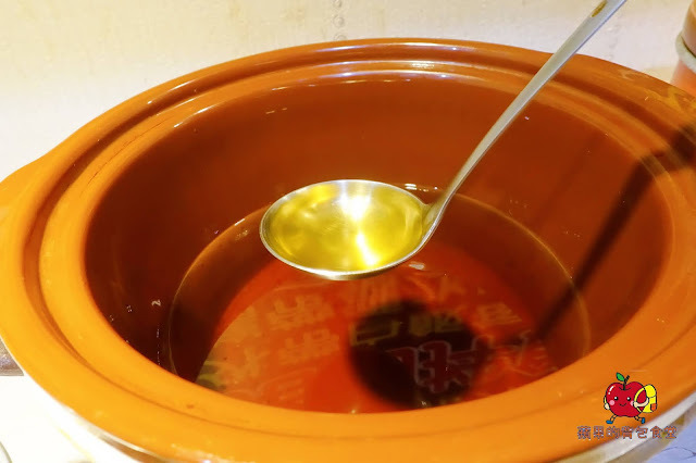 [合菜 台式料理] 新竹竹北 春耕餐廳 湯頭鮮甜料多芋鴨米粉鍋 辣香開胃川椒鮮魚 充滿酒香及中藥香的軟嫩油雞腿 新竹合菜