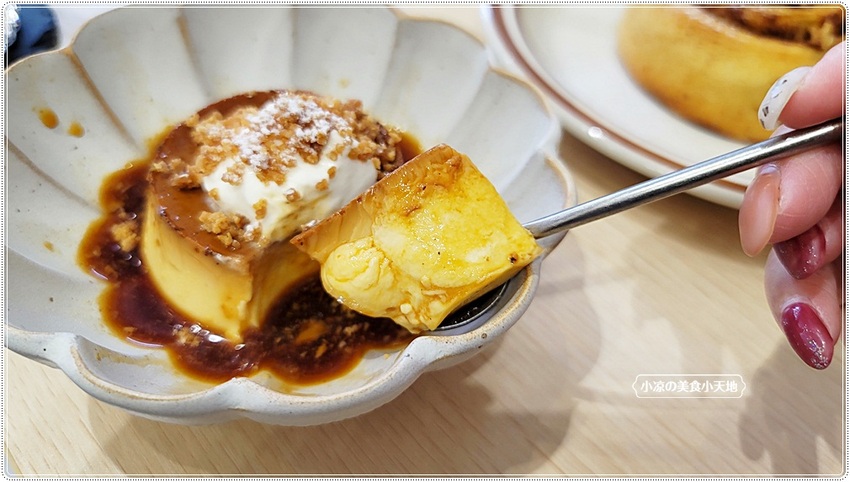 土守咖啡║隱藏在巷弄內白色系質感咖啡館，咖啡、甜點都很推薦！還有店貓不定時出沒！！(寵物友善餐廳)