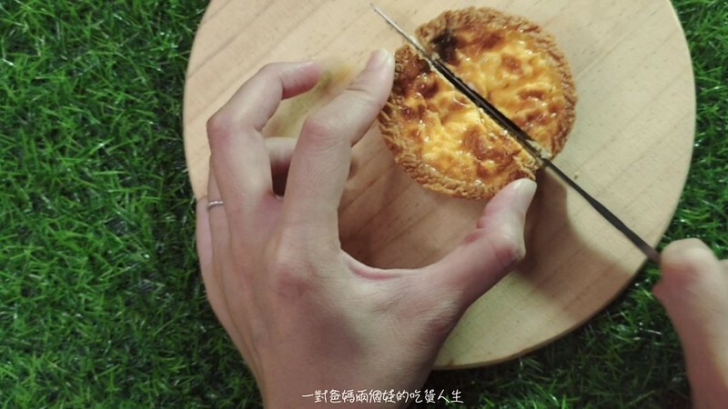 新北美食│三道手│甜點烘焙│芙蓉蛋塔必吃、香草泡芙必嗑，還有多種麵包、菠蘿包、生乳捲都是高CP、省荷包且一吃就會上癮的國民美味。