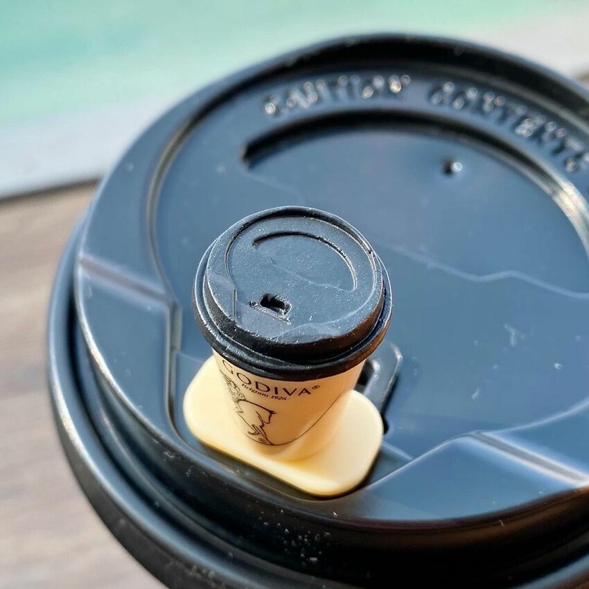 7-11 XGODIVA 熱巧克力強勢回歸｜12/1(三)限量開賣馬達加斯加香草風味｜隨杯贈送獨家杯塞｜2款隨機送完為止