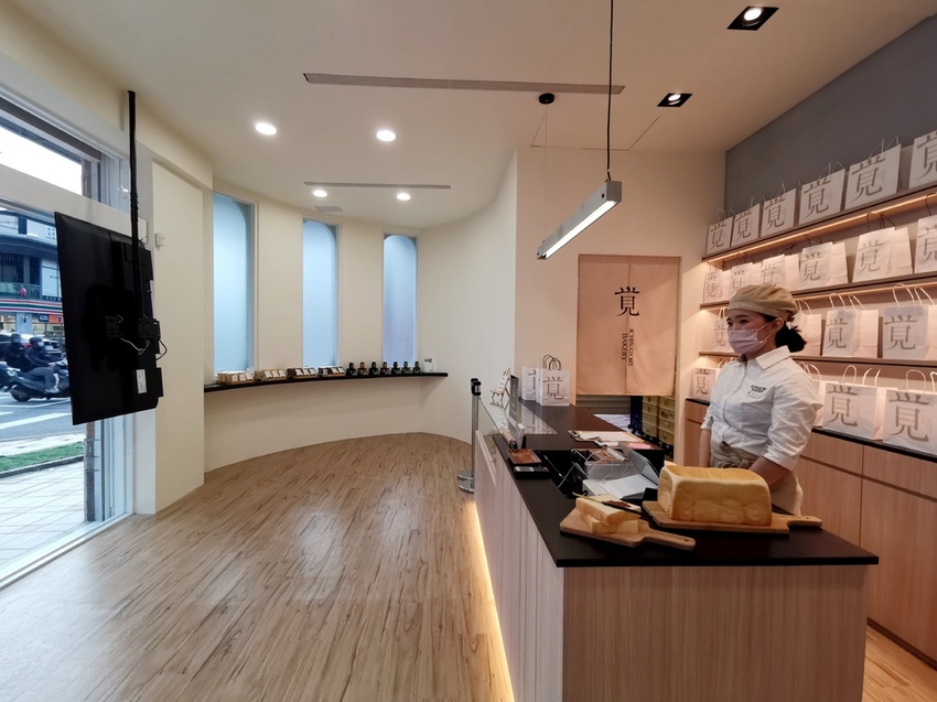 高雄鼓山區|一覺吐司IchisatoriBakery 全台第四間 一覺吐司高雄鼓山店 高雄人氣生吐司專門店 每日限量生吐司(價格、吃法)|西莉亞玩樂人生 20211126_163139-3546089.jpg