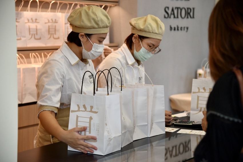 高雄鼓山區|一覺吐司IchisatoriBakery 全台第四間 一覺吐司高雄鼓山店 高雄人氣生吐司專門店 每日限量生吐司(價格、吃法)|西莉亞玩樂人生 015.JPG