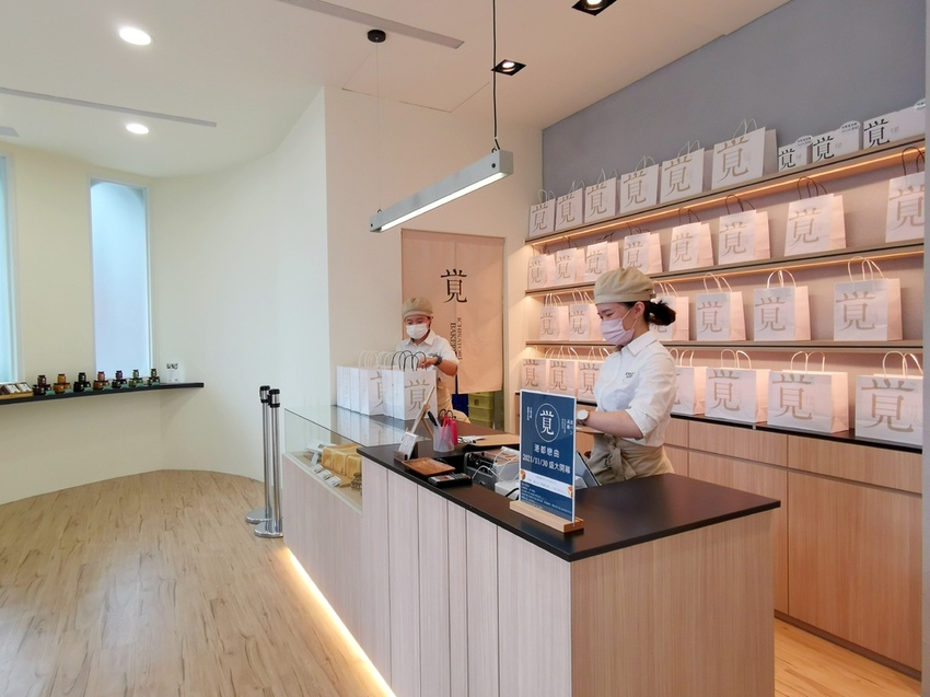 高雄鼓山區|一覺吐司IchisatoriBakery 全台第四間 一覺吐司高雄鼓山店 高雄人氣生吐司專門店 每日限量生吐司(價格、吃法)|西莉亞玩樂人生 009.jpg