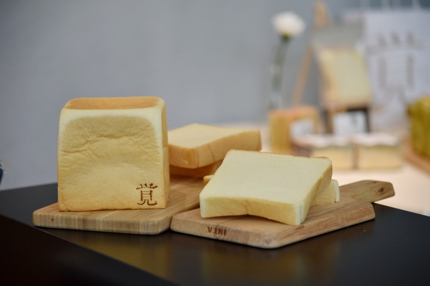 高雄鼓山區|一覺吐司IchisatoriBakery 全台第四間 一覺吐司高雄鼓山店 高雄人氣生吐司專門店 每日限量生吐司(價格、吃法)|西莉亞玩樂人生 022-1.JPG