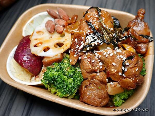 遲到就要罰三杯雞溫菜菜-厭世夯肉博館店 (1).jpg