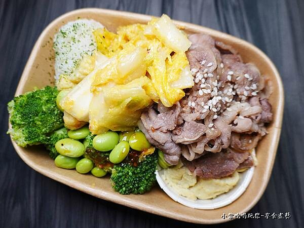厭世烤雪花牛飯飯-厭世夯肉博館店 (2).jpg