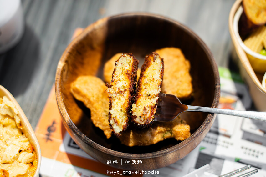 台中西區早午餐_厭世夯肉總部,肉肉控超愛的爆肉系健康餐盒,搭